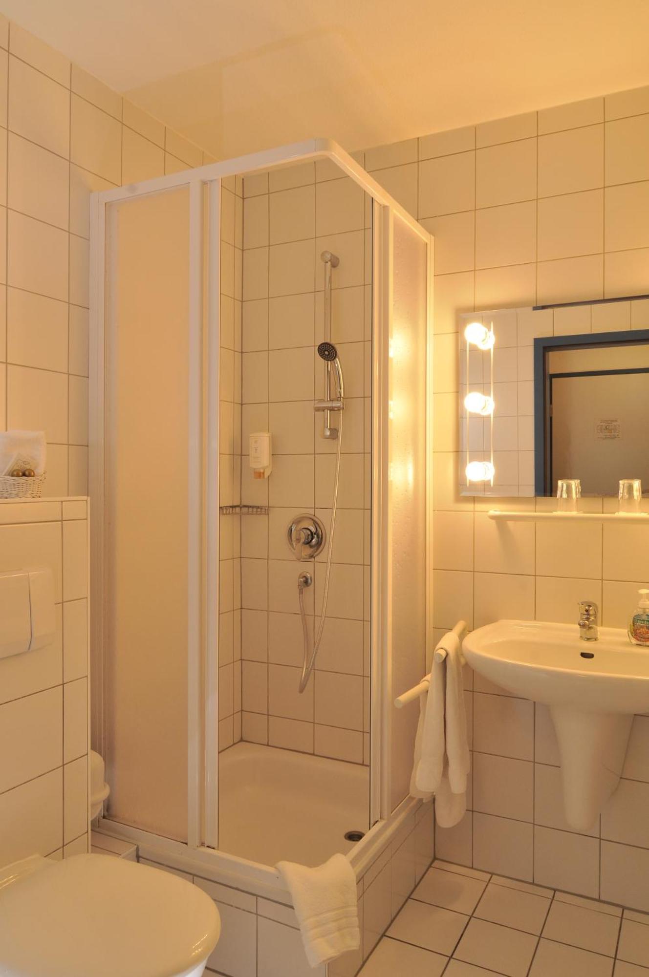 Hotel & Restaurant Seebruecke Цингст Номер фото